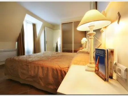 Aparthotel La Closerie & Deauville