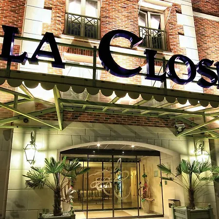 Ξενοδοχείο με διαμερίσματα La Closerie & Ντοβίλ